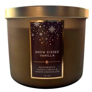 Place & Time Holiday Snow Kissed Vanilla 3-Wick 15oz Candle Scented NEW